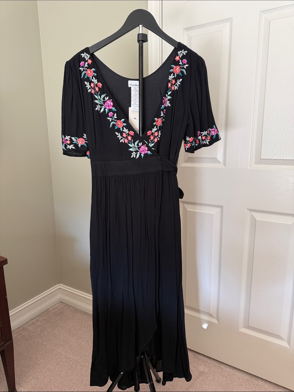 Tommy Bahama Black Floral Embroidered Wrap Dress - V-Neck Short Sleeve